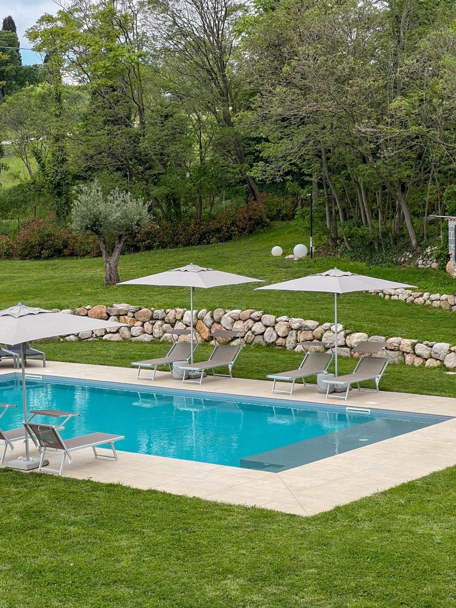 Bed And Breakfast Le Giale Castelnuovo del Garda Exterior foto
